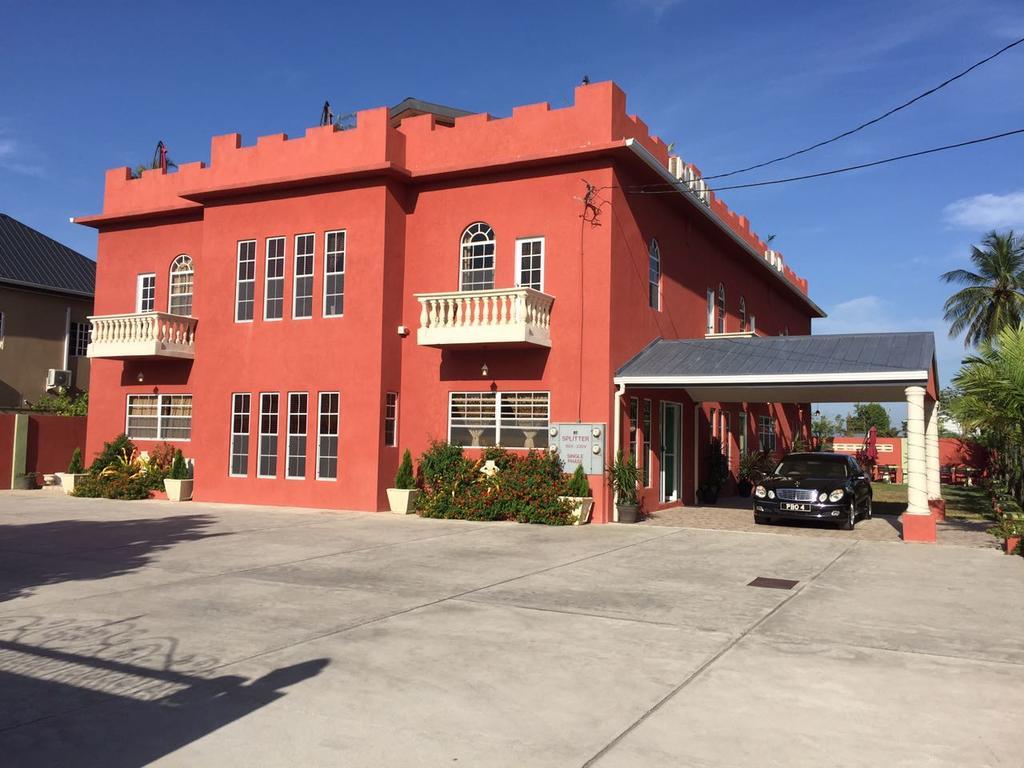 Montecristo Inn Piarco 外观 照片