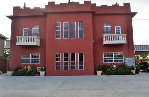 Montecristo Inn Piarco 外观 照片